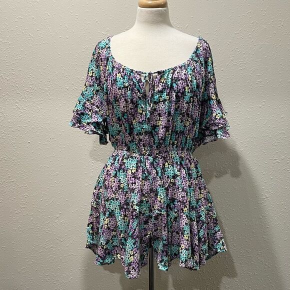 White Birch Floral Ruffle Sleeve Romper Medium - Picture 2 of 7